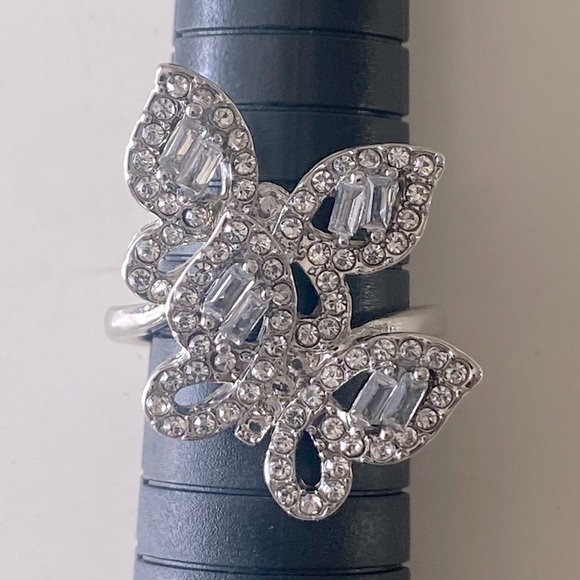 Silver Butterfly Rhinestone Ring - Picture 1 of 3